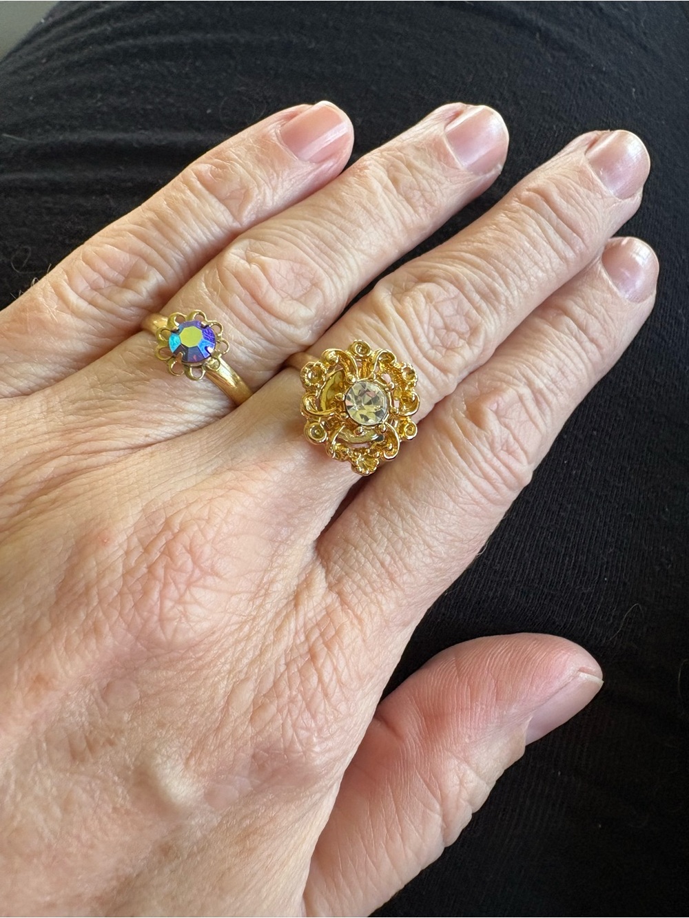 Set of 2 rings made from vintage clip earrings. Size adjustable.